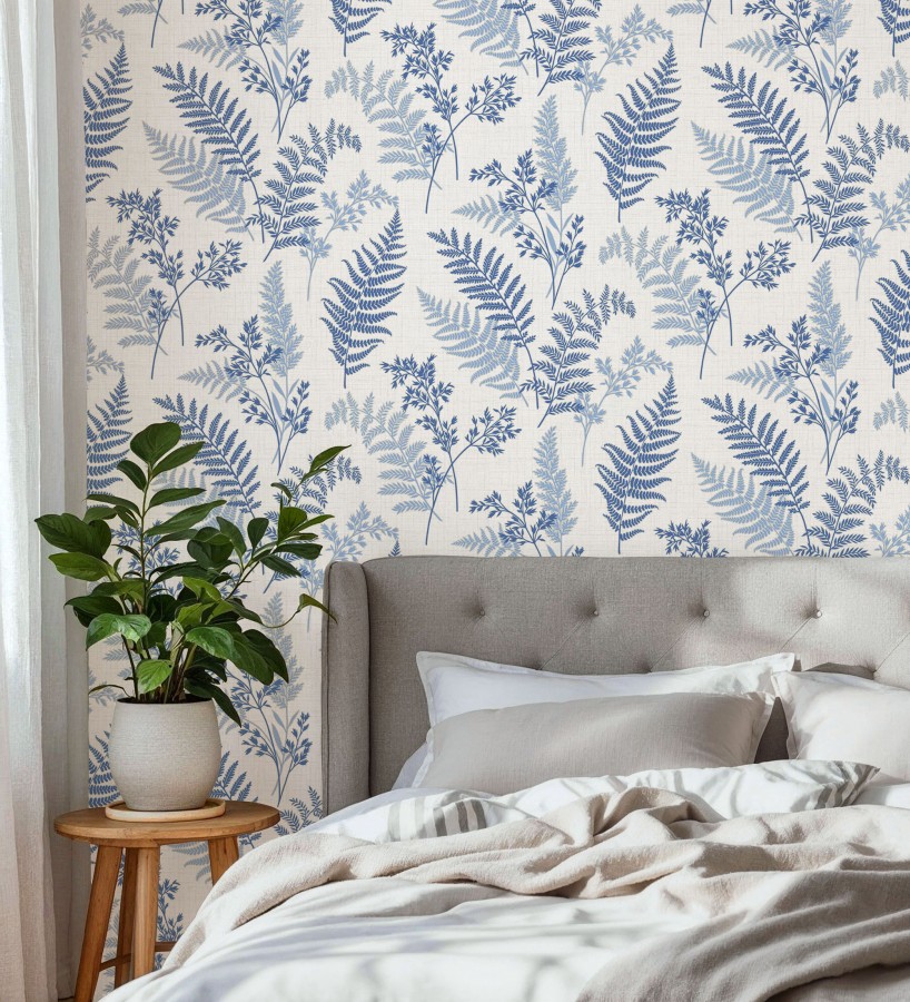 Papel pintado de ramas y hojas color azul con perfilados nacarados  Oslo Sylvan 683630