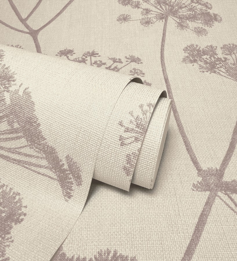 Papel pintado de hojas tono berenjena con fondo textil en relieve  Marlow Wildflower 683657