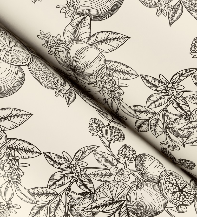 Papel pintado de frutos y hojas color negro fondo crema  Sicily Pomm 683676