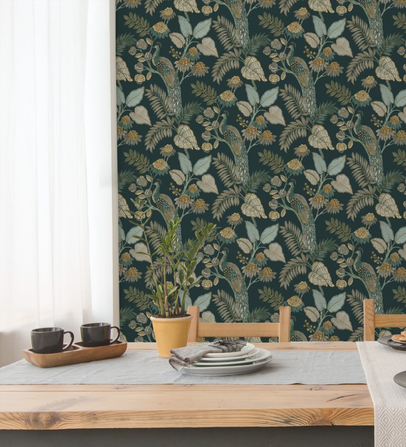 Papel pintado exótico de pavos reales y selva fondo verde oscuro  Mayfair Peacock 683684