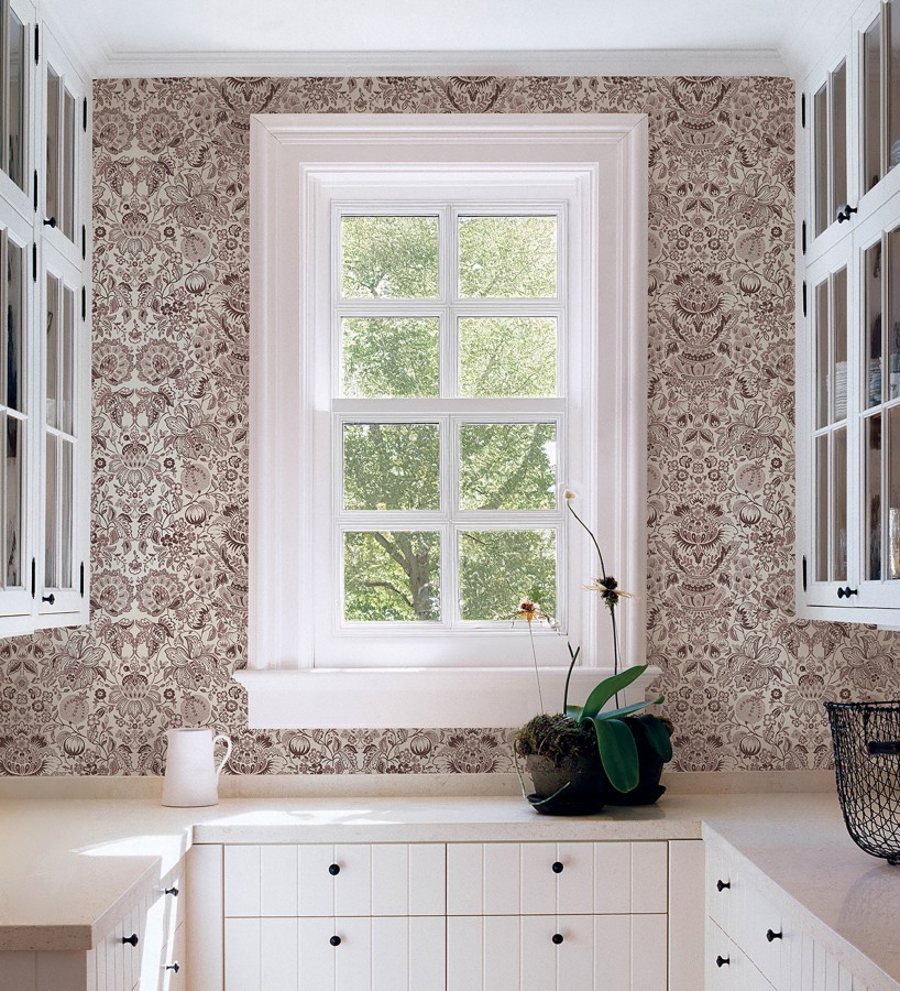 Papel pintado de granadas y jarrones color rojo burdeos   Sabine Deft 683733