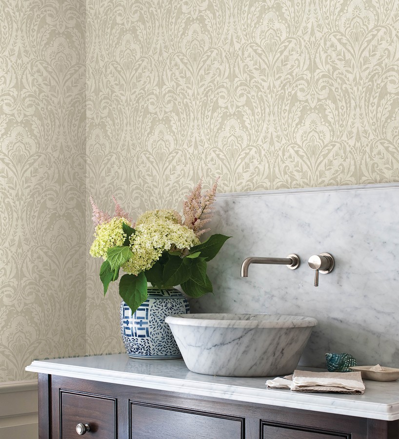 Papel pintado damasco étnico desgastado tonos beige tostado  Clarendon Heritage 683742