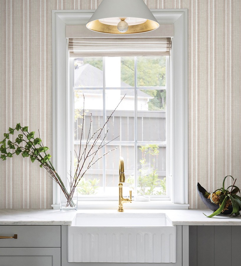 Papel pintado rayas lino terracota y beige cálido  Kensington Pinstripe 683756