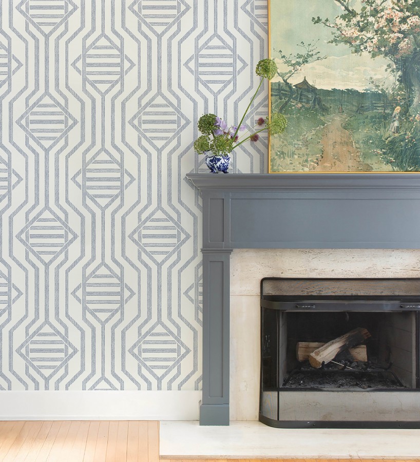 Papel pintado laberinto pictórico azul y blanco  Cambridge Symmetry 683763