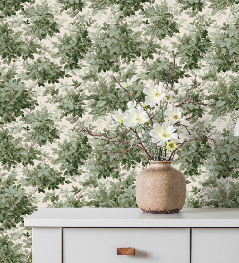 Papel pintado bosque frondoso tonos verde y crema  Cotswold Foliage 683778