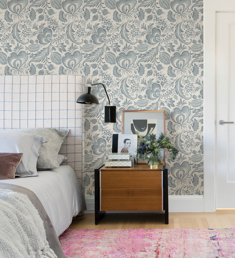 Papel pintado botánico con flores azul efecto lino  Dahlia Rose 683795