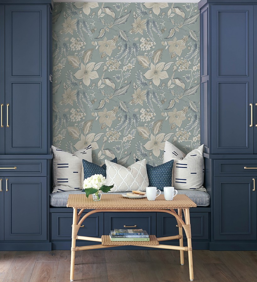 Papel pintado garza y flora exótica azul bruma  Seraphina Garden 683805
