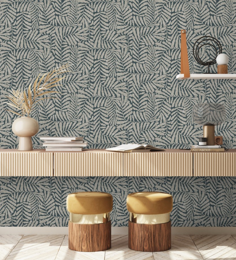 Papel pintado minimalista de hojas nacaradas fondo azul plomo  Riviera Opulent 683845