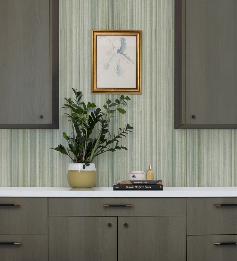 Papel pintado efecto lino rayas naturales en relieve tonos verdes  Amper Ribbed 683931