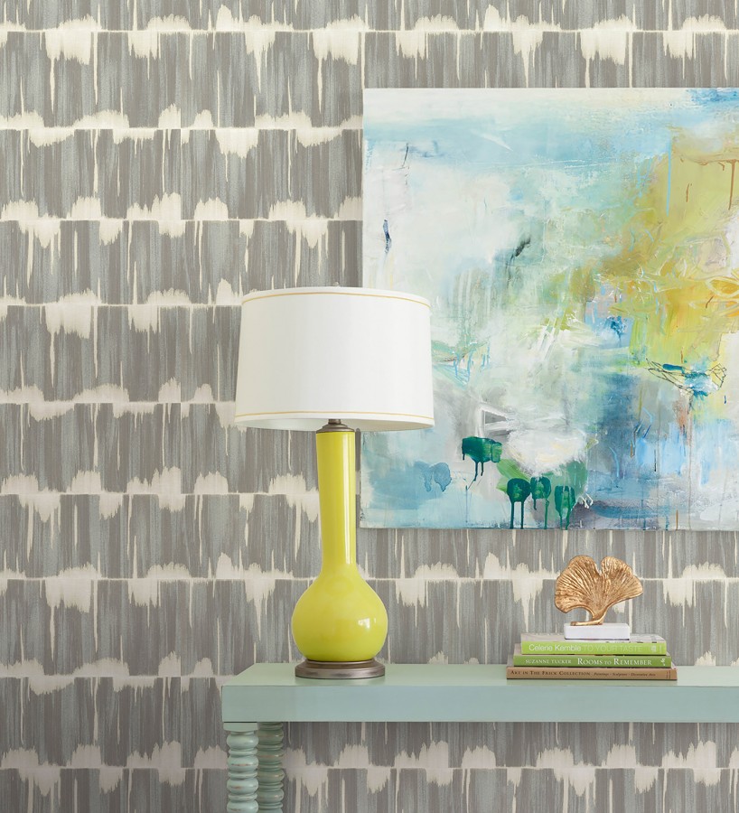 Papel pintado esencia de telar gris visón estilo wabi sabi  Kira Ikat 683939