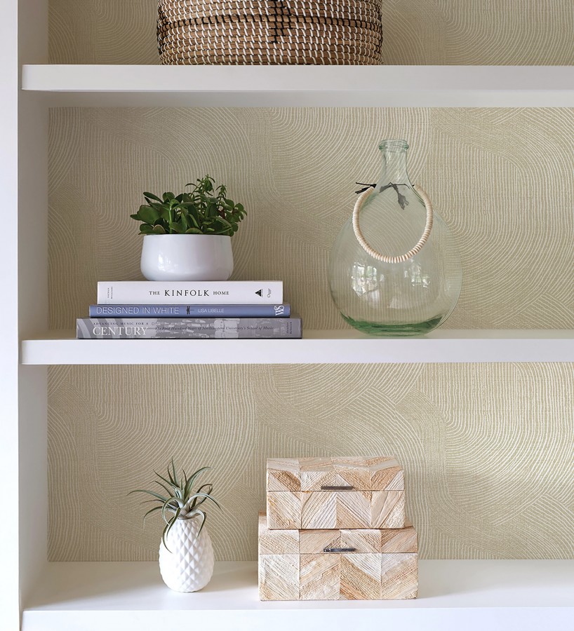 Papel pintado de líneas curvas fluidas en amarillo suave  Jude Minimal 683964