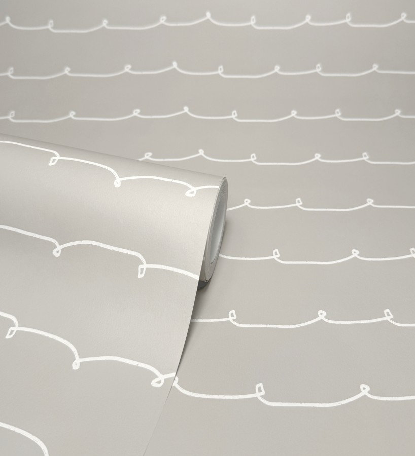 Papel pintado ondas blancas minimalistas fondo color gris visón  Zoe Wavy 684075