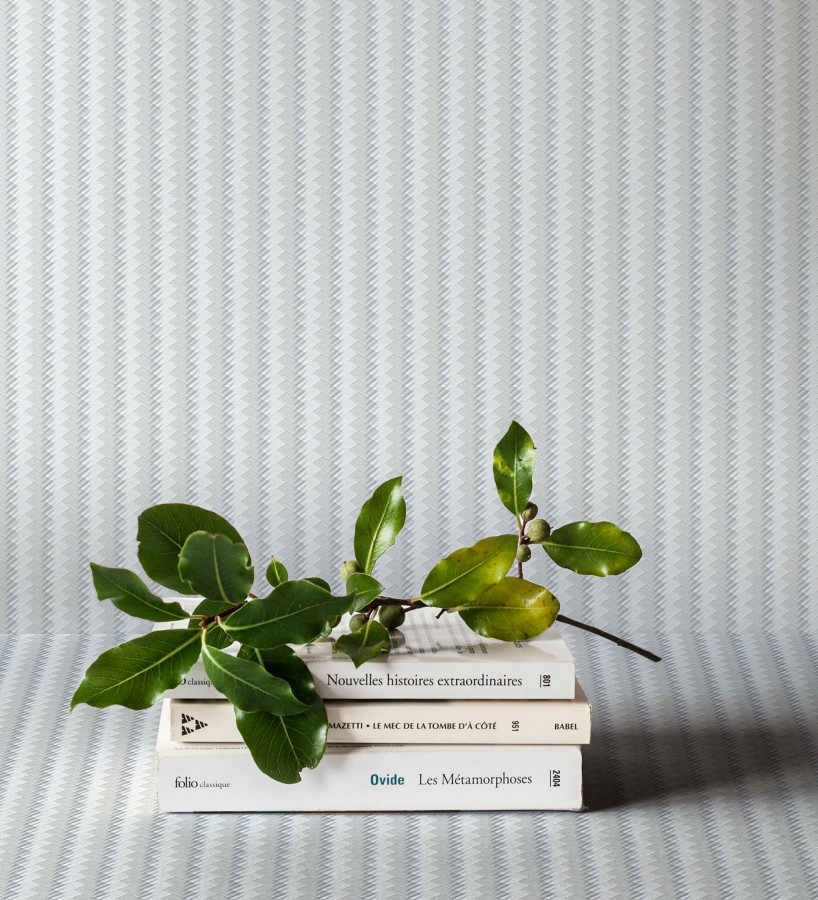 Papel pintado rayas en forma de espiga gris metalizado sutil  Gerald Loft 684130