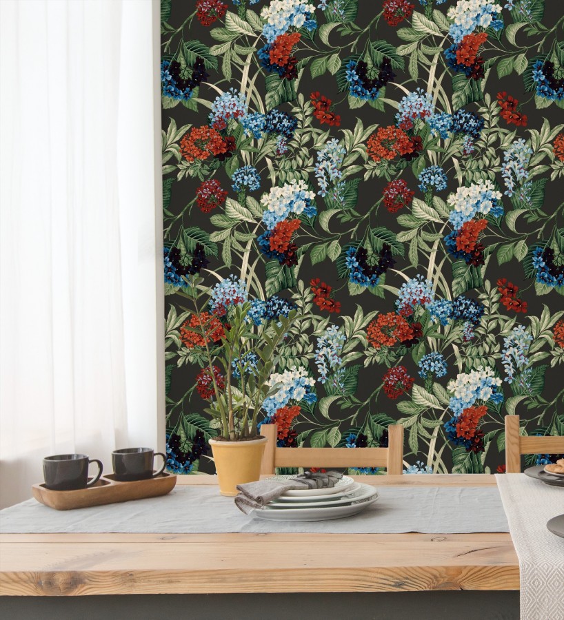 Papel pintado jardín botánico con ramillete de flores azules y rojas  Medellin Overgrown 684224