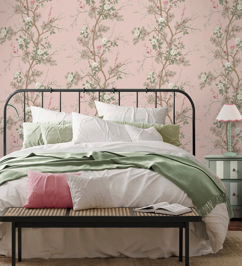 Papel pintado de naturaleza zen con flores y pino oriental fondo rosa  Adachi Blossom 684254