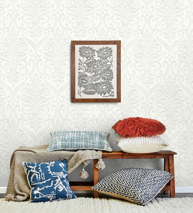 Papel pintado damasco elegante color beige neutro y blanco roto  Winchelsea Ornamental 684290