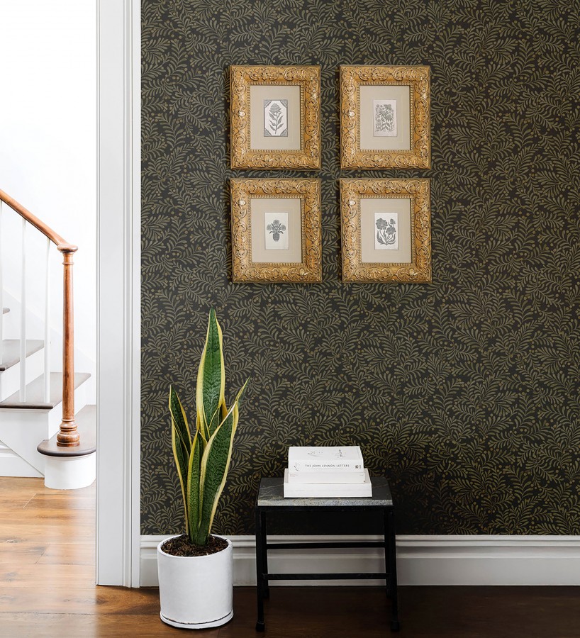 Papel pintado ramas marrón pardo y bayas fondo lino texturizado negro  Willowmere Sprigs 684295