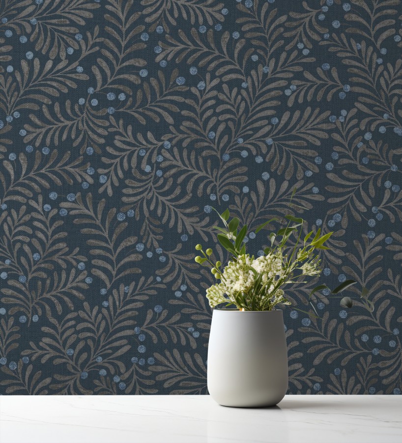 Papel pintado ramas taupe y bayas fondo lino texturizado azul eléctrico  Willowmere Sprigs 684296