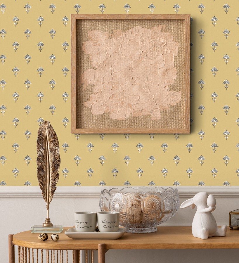 Papel pintado provenzal francés de flores pequeñas fondo ocre  Willowmere Ditsy 684311