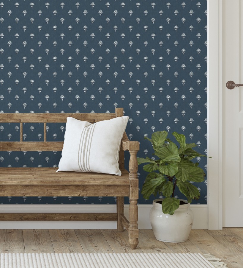 Papel pintado provenzal francés de flores pequeñas fondo azul  Willowmere Ditsy 684314