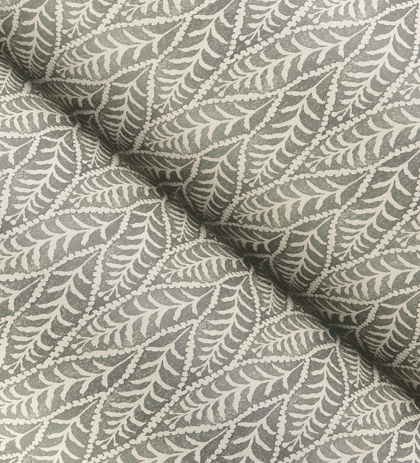 Papel pintado de hojas gris carbón entrelazadas estilo cottage country  Kigali Leaves 684321