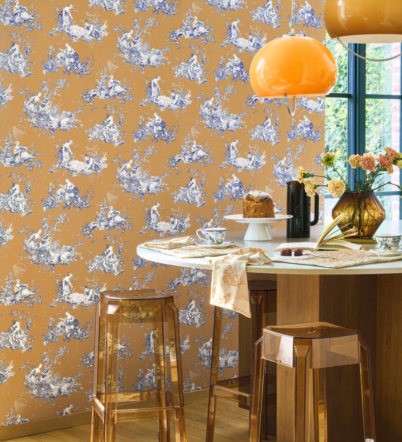 Papel pintado Toile de Jouy azul sobre ocre estilo francés  Chambord 684444