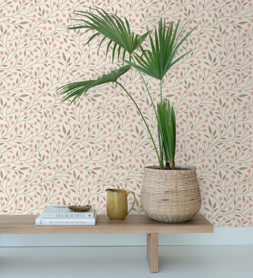 Papel pintado bayas silvestres tonos rosa y topo beige  Lund Nordic 684540