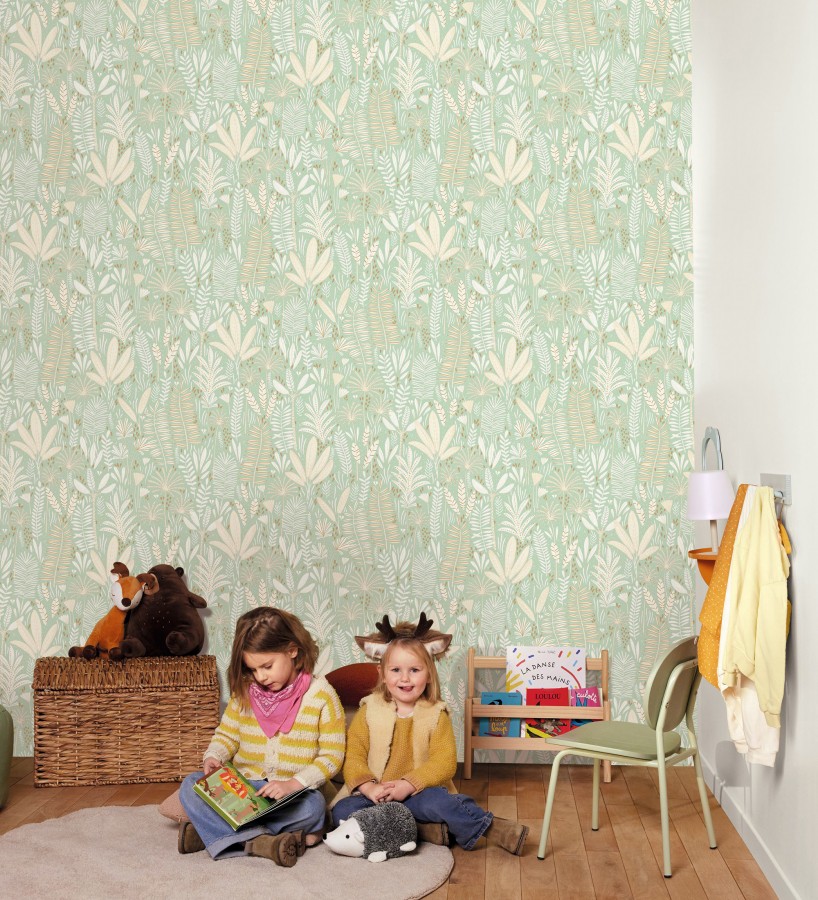 Papel pintado de hojas tropicales en tonos verde y crema  Arauca Leafy 684561