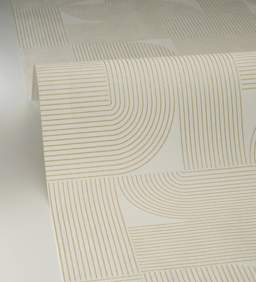 Papel pintado laberinto abstracto de líneas dorada fondo crema  Leipzig Technical 684581