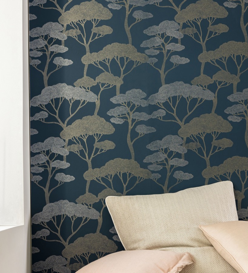 Papel pintado árboles zen dorados minimalista fondo azul noche  Shimane Bonsai 684587