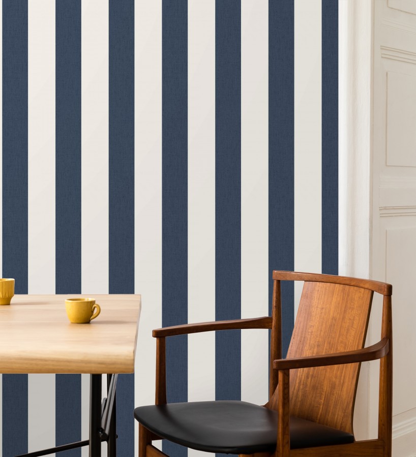 Papel pintado de rayas color azul y blanco imitando al tejido de lino  Garbo Stripes 684593