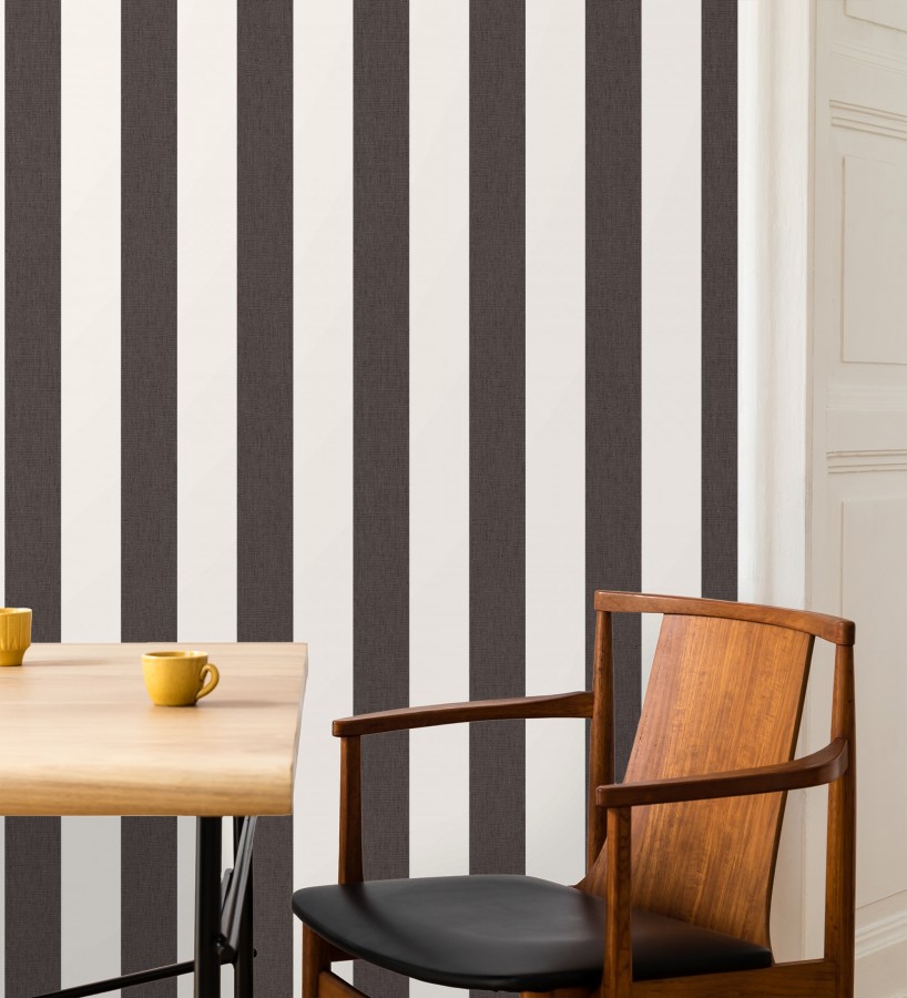 Papel pintado de rayas color gris carbón y blanco imitando al tejido de lino  Garbo Stripes 684596