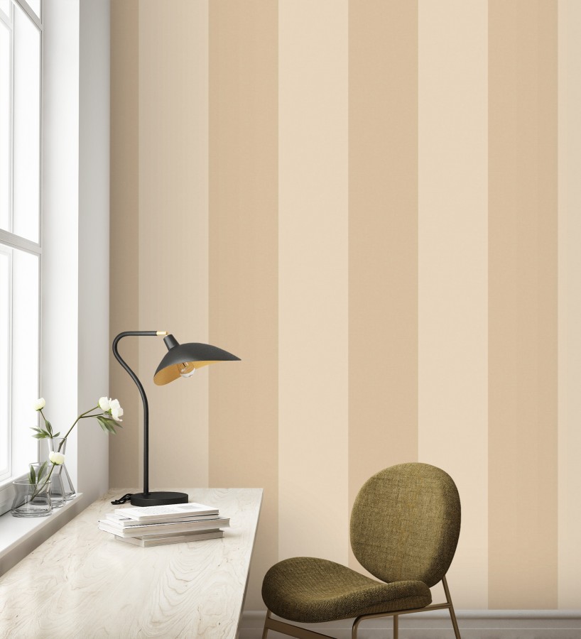 Papel pintado de rayas anchas con textura textil en tonos almendra  Limerick Lofted 684597