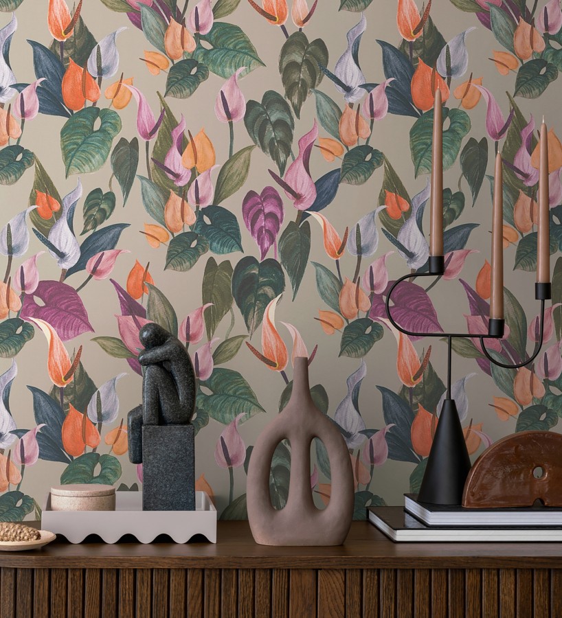 Papel pintado flores de anturio exóticas fondo greige  Panama Vibe 684620