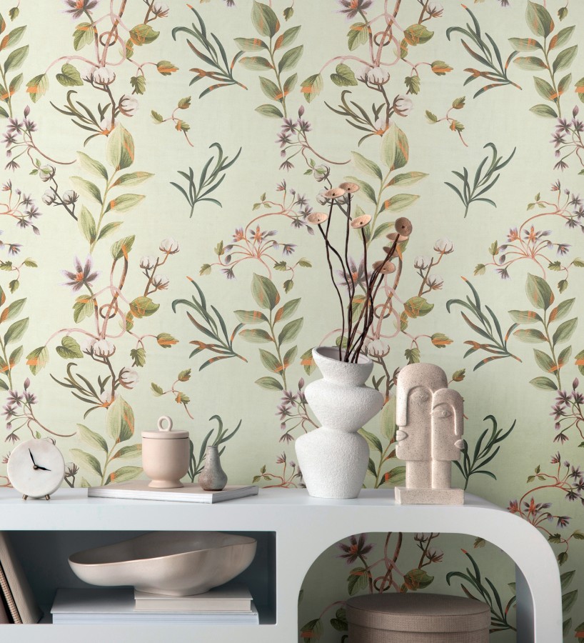 Papel pintado botánico de hojas verde y flores violeta  Elysian Opulent 684623