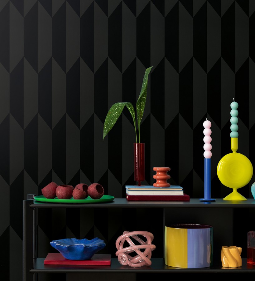 Papel pintado geométrico de prismas metalizados color negro  Rhine Metric 684702