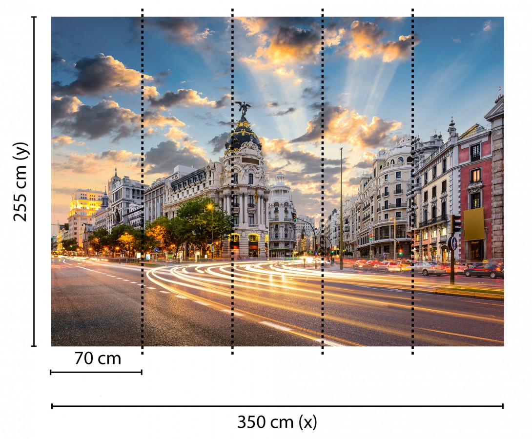Papel pintado mural Gran Vía de Madrid con Edificio Metrópolis al atardecer  Triven Timeless 684746