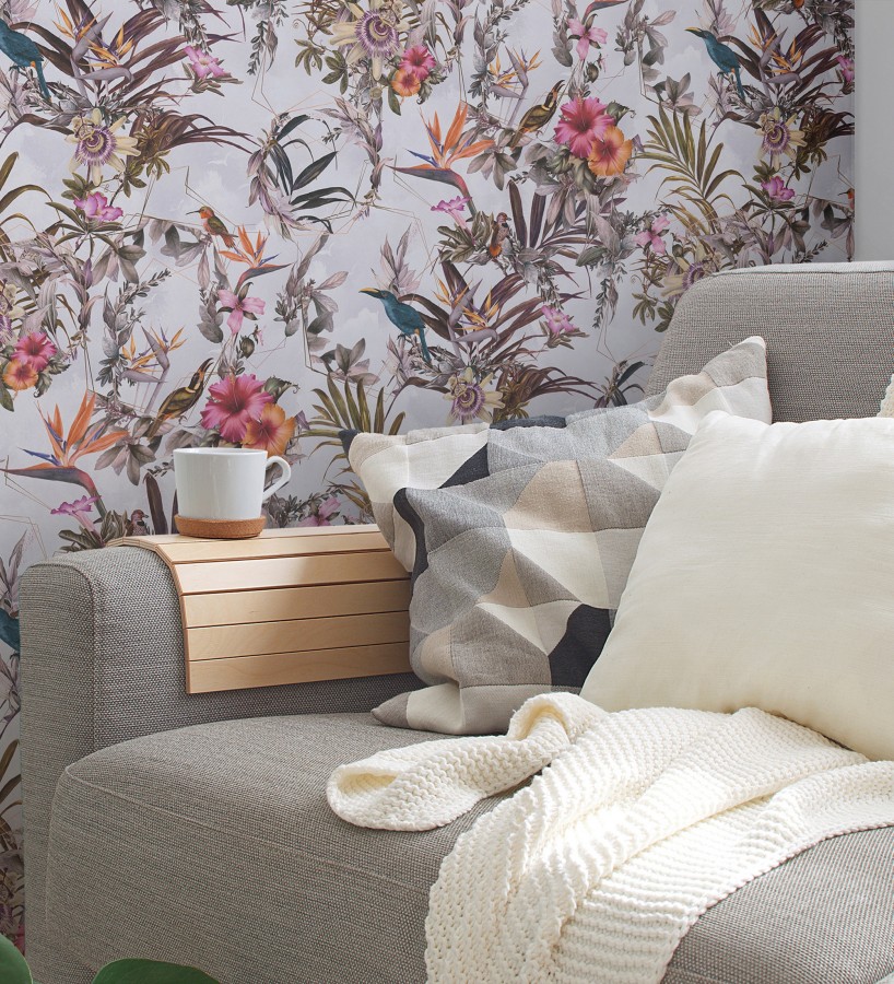 Papel pintado de flores tropicales y aves exóticas con diseño de selva densa  Zekko Savage 684797