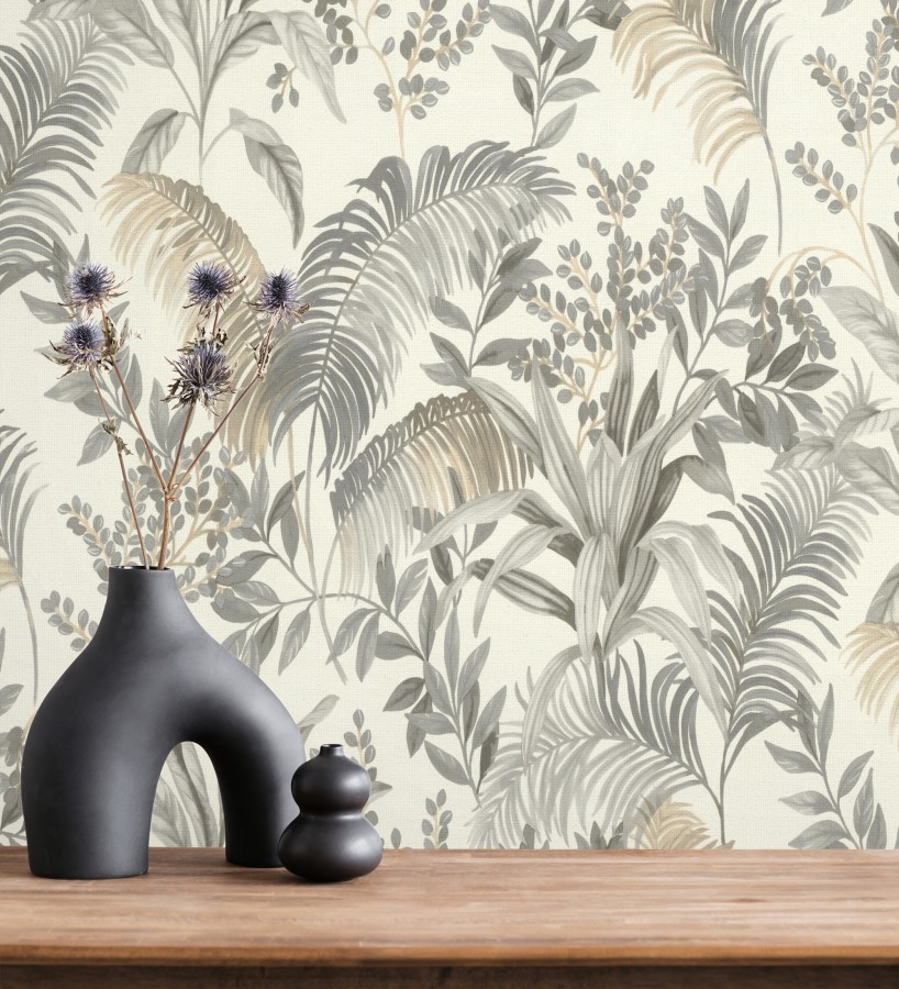 Papel pintado hojas palmeras gris y beige fondo lienzo blanco roto  Nairobi Botanical 685124