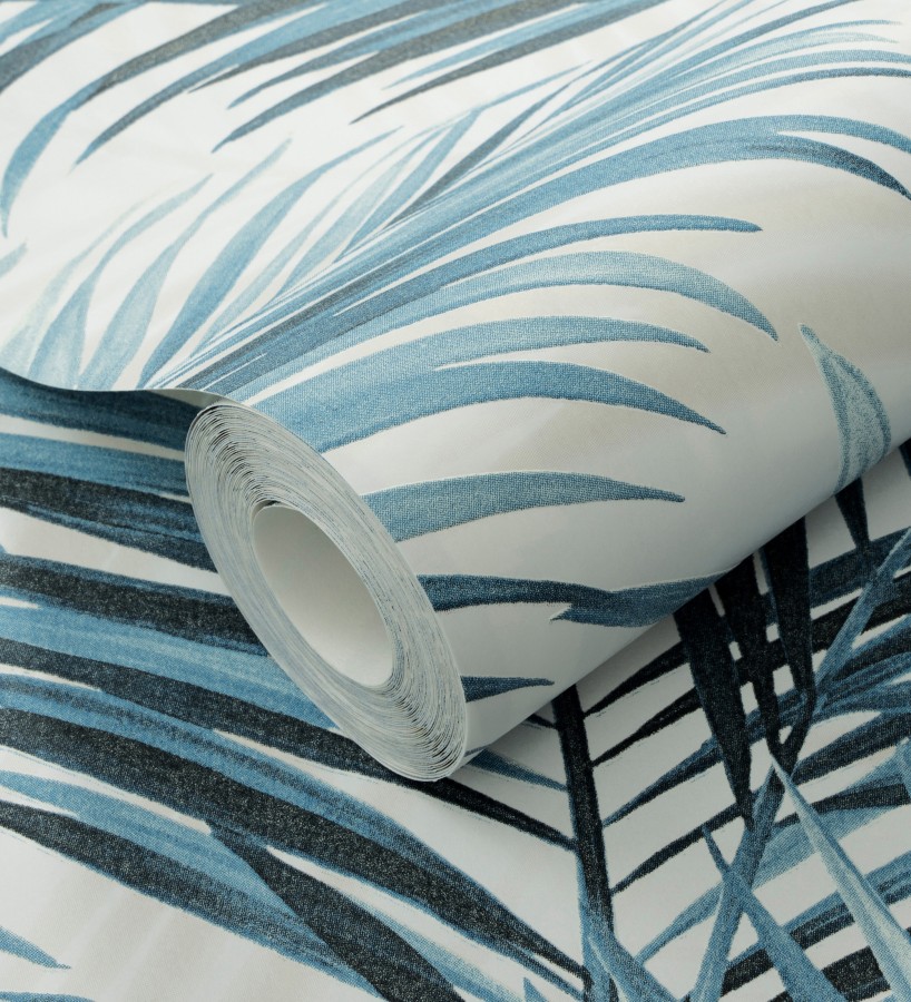 Papel pintado hojas de palmera en relieve tonos azules sombras beige  Borneo Leaf 685150