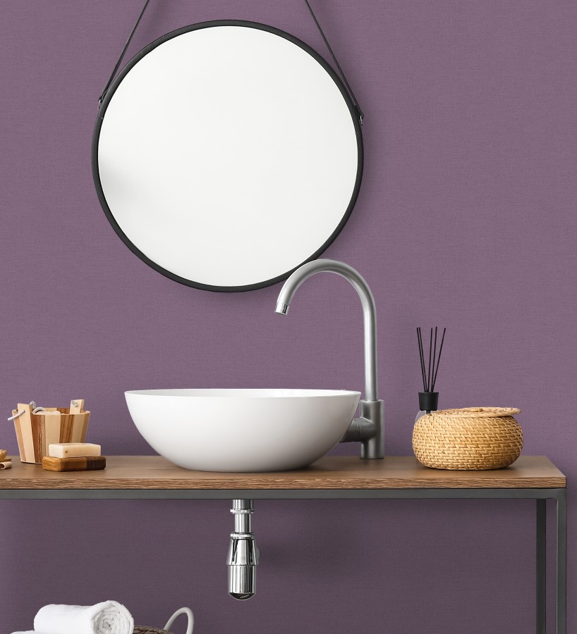 Papel pintado liso con textura lienzo pintado color amatista  Brighton Amethyst 685362