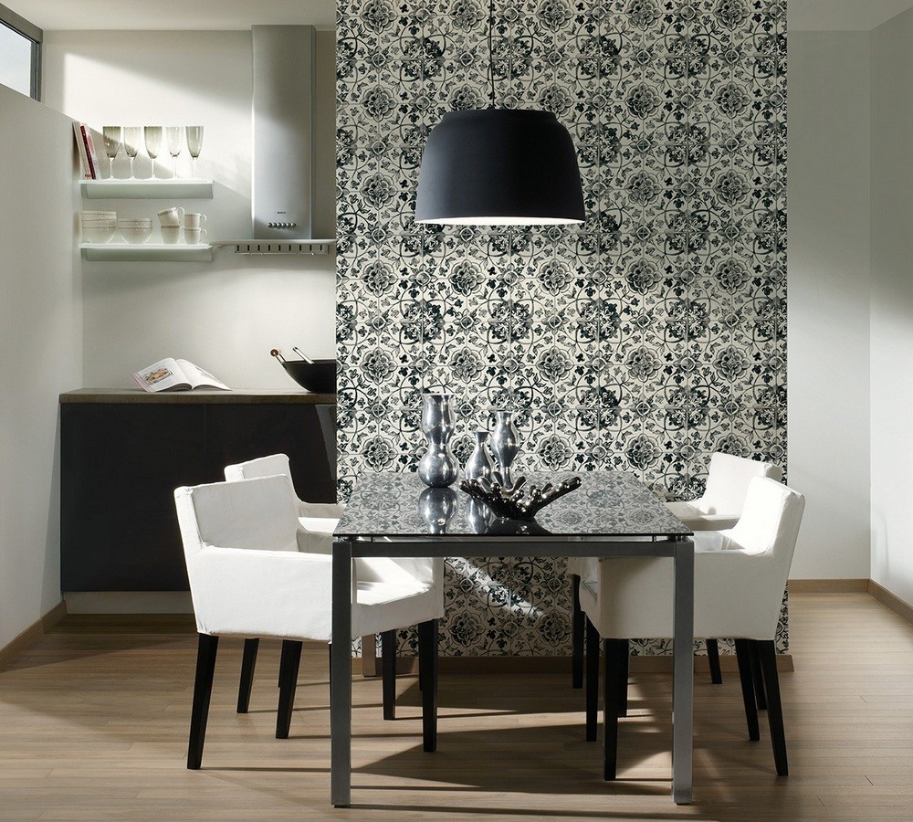 Papel pintado azulejos tradicionales negro fondo blanco Berkan 454984