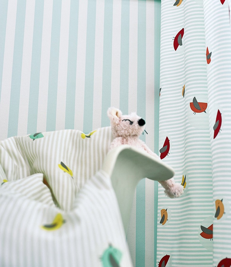 Papel pintado rayas infantiles dítono verde agua pálido y blanco  Raya Baby Birds 456157