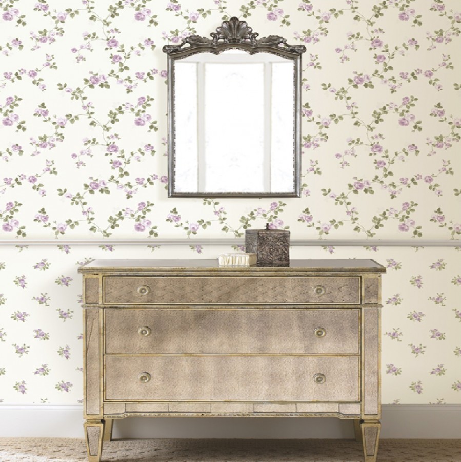 Papel pintado flores liberty country vintage malva fondo beige claro  Matilde 421573