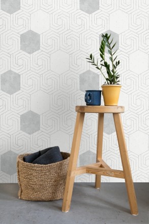 Papel pintado geométrico hexagonal color plata metalizado fondo blanco roto mate Kendal 679836