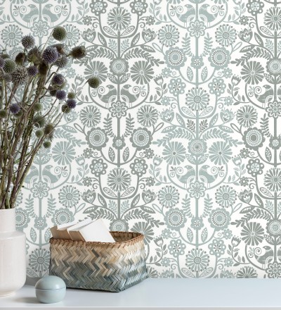Papel pintado nórdico de flores formando rayas celestes y grises Canterbury 679399