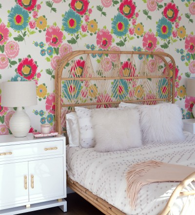 Papel pintado de flores grandes colores intensos fucsia y celeste Micaela Spring 682132