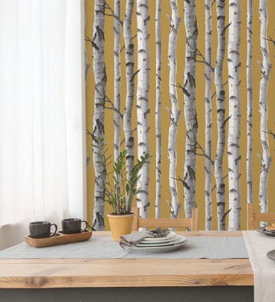 Papel pintado tronco de árboles estilo nórdico color mostaza Nordic Forest 682372