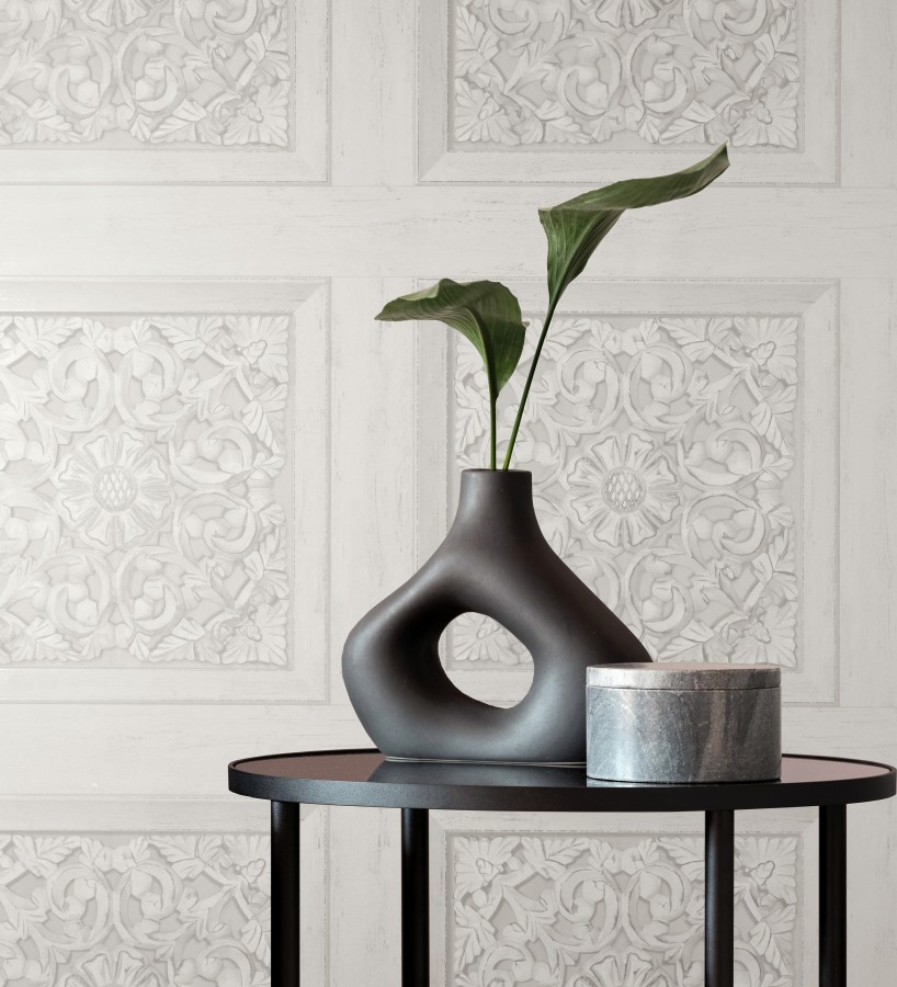 Papel pintado casetones barrocos gris claro con efecto madera tallada sin relieve  Odeon Rail 682360