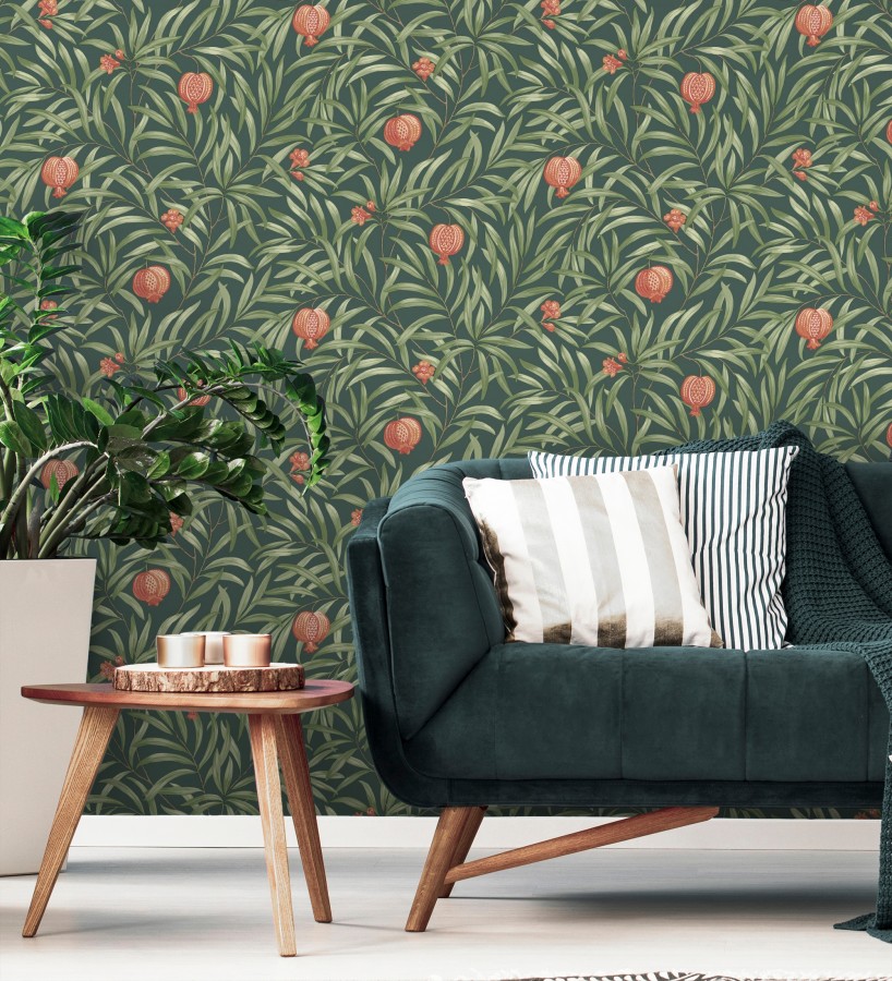 Papel pintado de frutos coral y hojas verde fondo verde oscuro  Parisian Fruit 682886